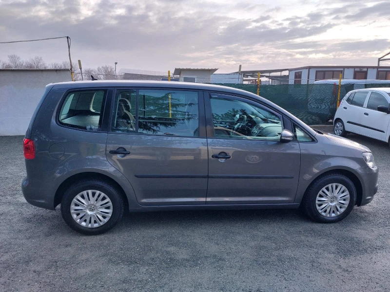 VW Touran 1.6tdi, 6ск, снимка 14 - Автомобили и джипове - 53401204
