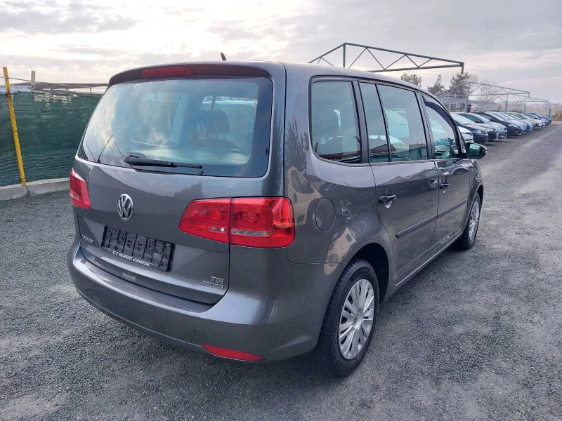 VW Touran 1.6tdi, 6ск, снимка 5 - Автомобили и джипове - 53401204
