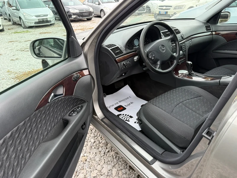 Mercedes-Benz E 320 CDI, снимка 12 - Автомобили и джипове - 53431428
