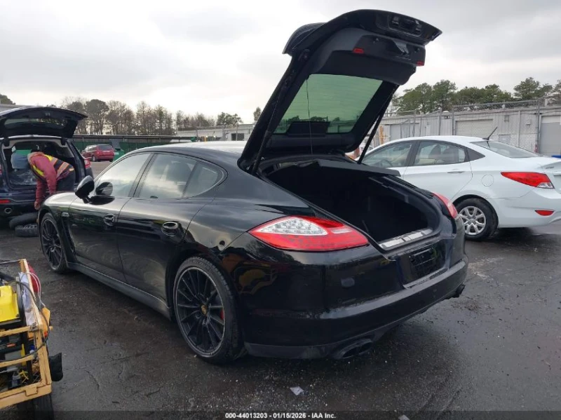 Porsche Panamera GTS * CARFAX* , снимка 3 - Автомобили и джипове - 53486948
