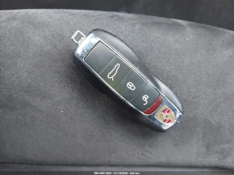 Porsche Panamera GTS * CARFAX* , снимка 11 - Автомобили и джипове - 53486948