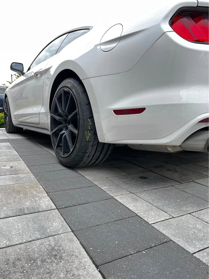 Ford Mustang * EcoBoost* HeadUp* * AвтоКредит* (ЦЕНА ДО БГ) - изображение 5