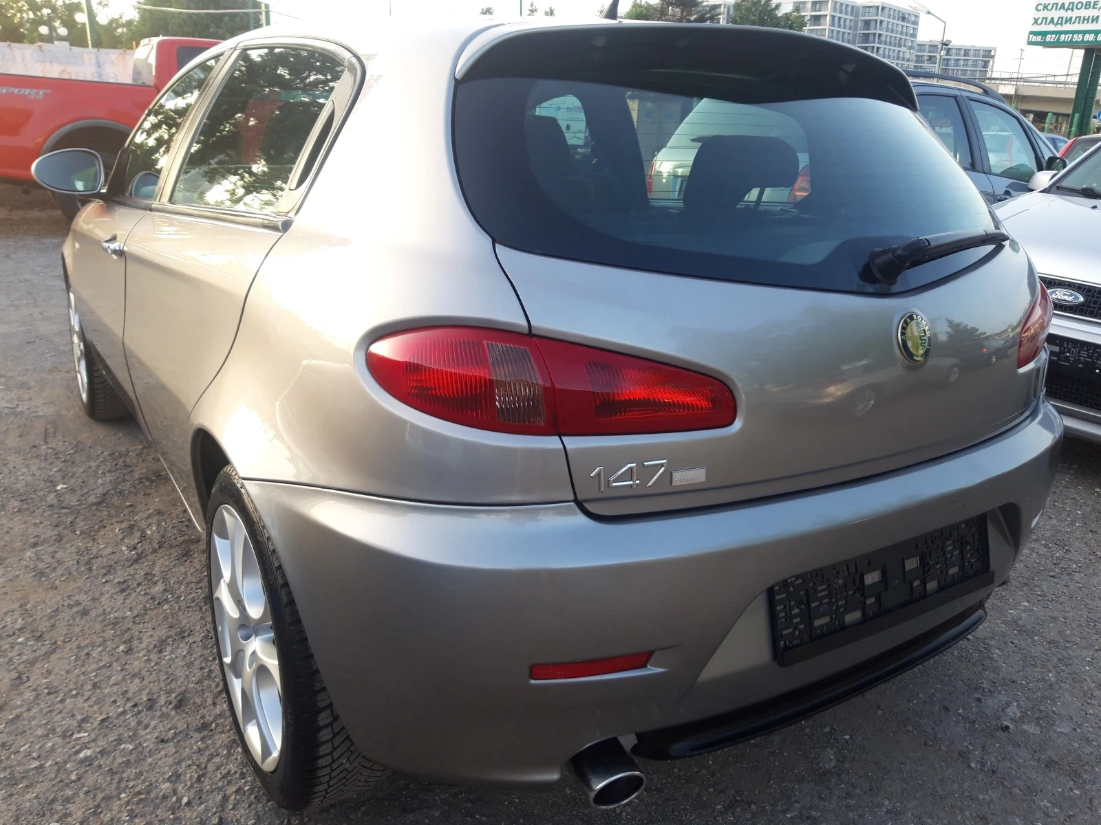 Alfa Romeo 147 1.6i-16V* ОТЛИЧНА *  - изображение 6