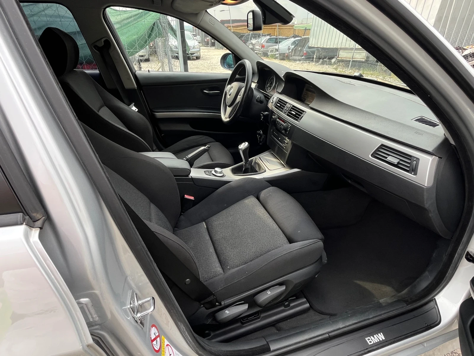 BMW 320 2.0i/150 k.c - изображение 10