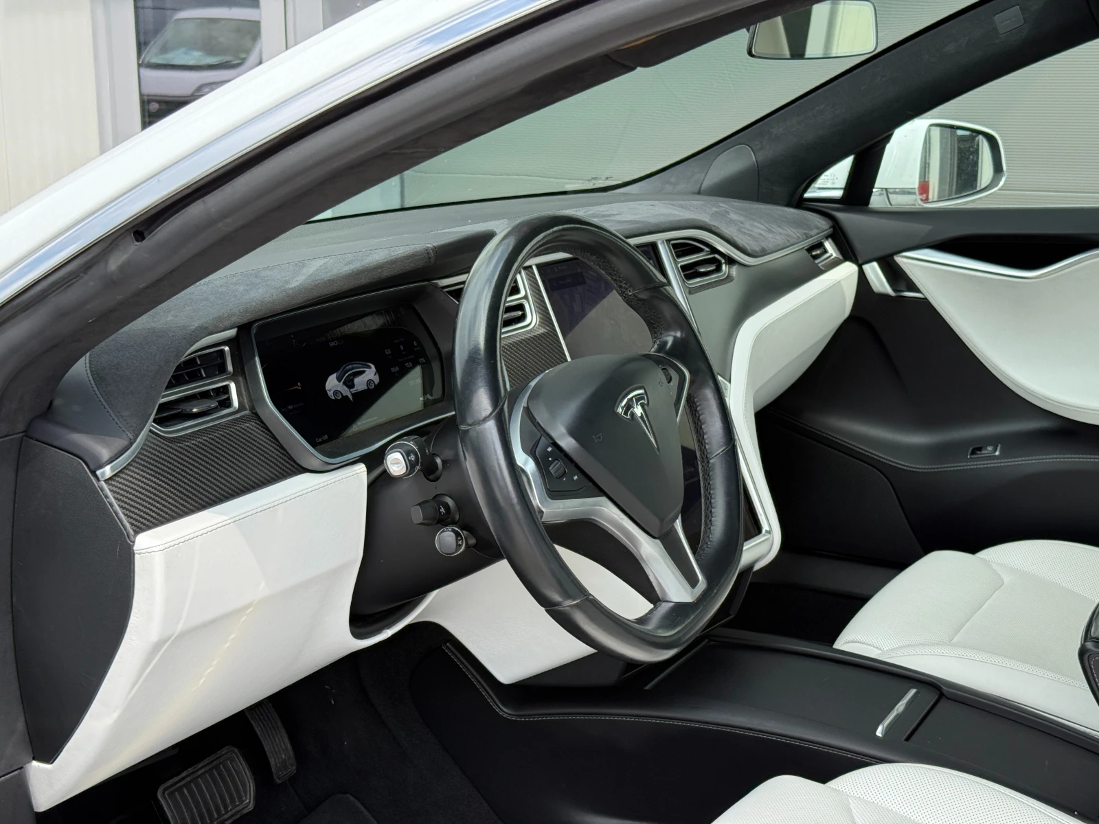 Tesla Model S 4x4 - изображение 9