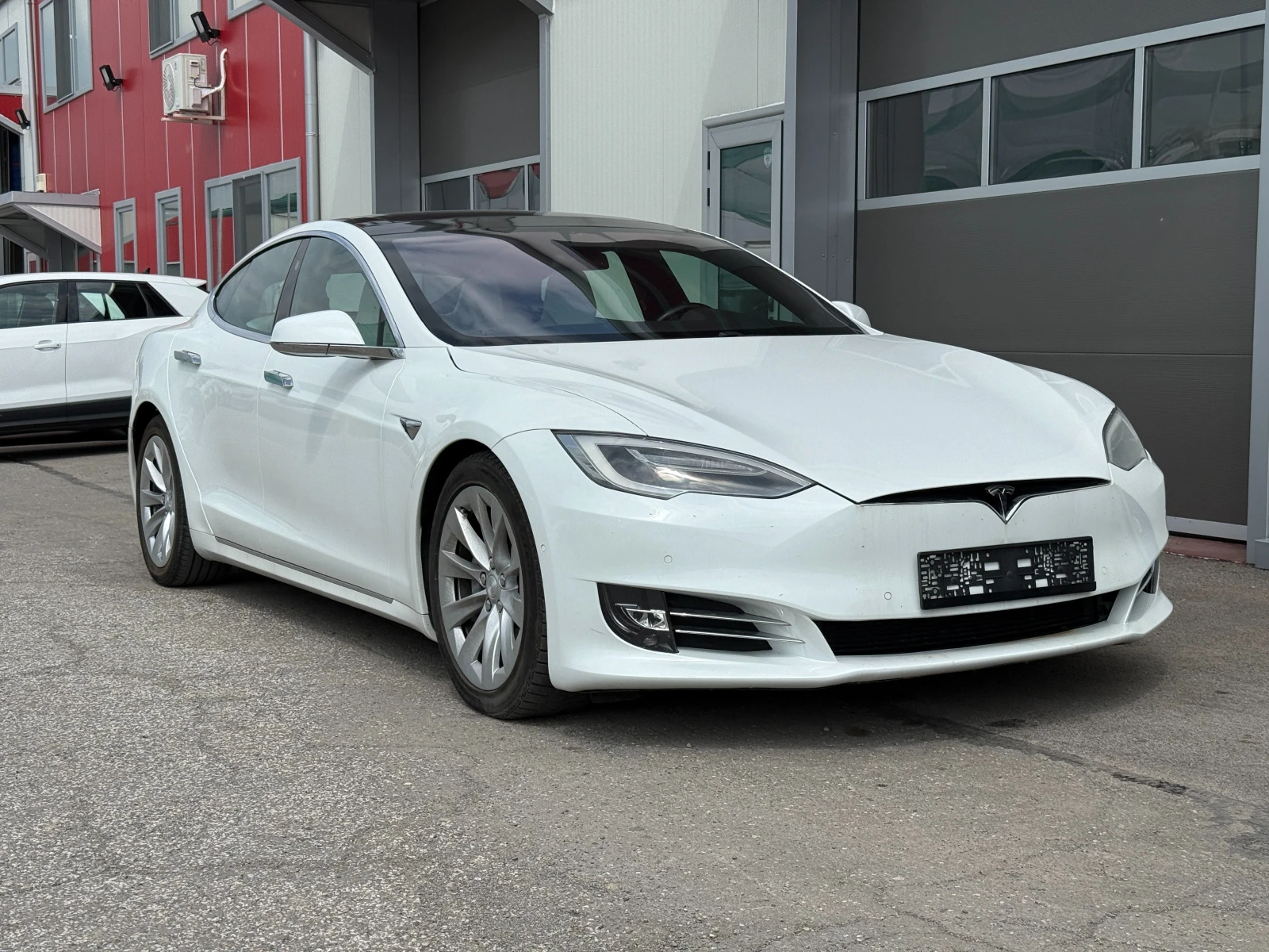 Tesla Model S 4x4 - изображение 7