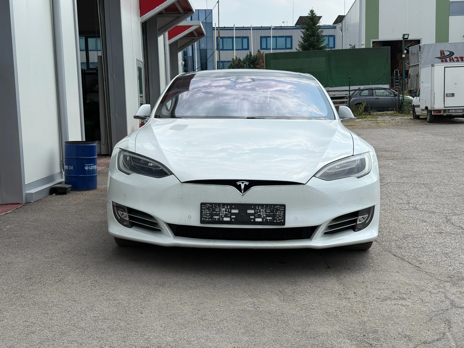 Tesla Model S 4x4 - изображение 8