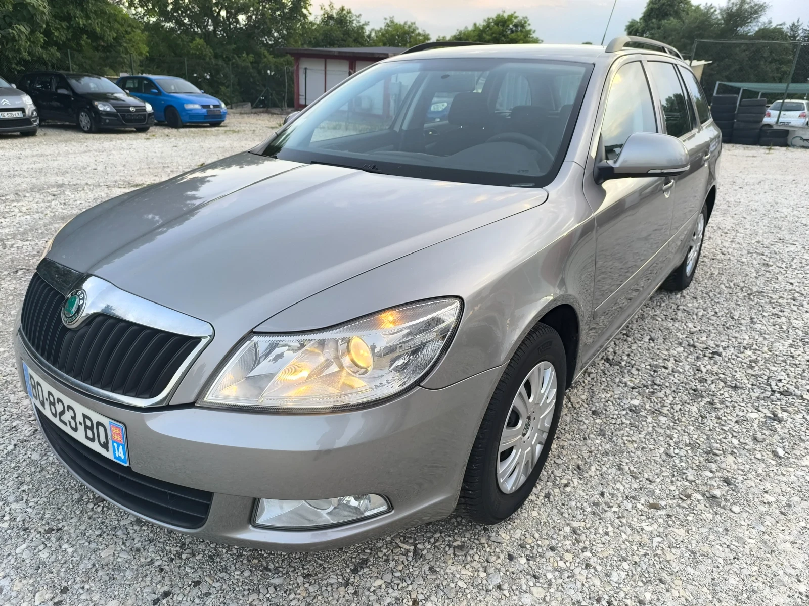 Skoda Octavia 1.6TDI AMBIENTE - изображение 3