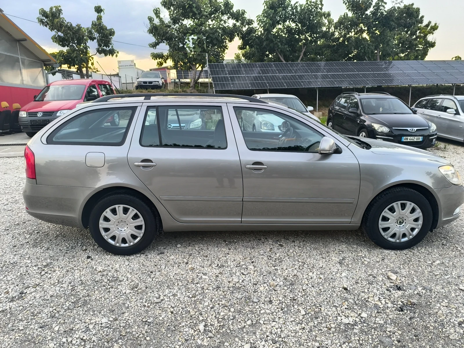 Skoda Octavia 1.6TDI AMBIENTE - изображение 8