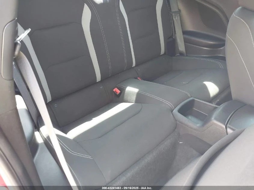 Chevrolet Camaro 3.6L V-6 DI, DOHC, VVT, 335HP Rear Wheel Drive | Mobile.bg   13