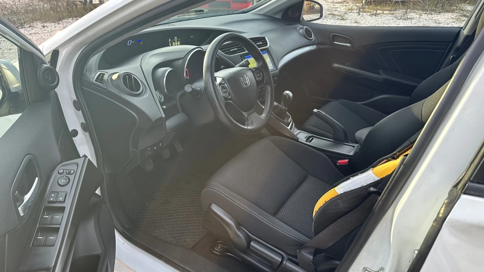 Honda Civic 1.6i-DTEC - изображение 9