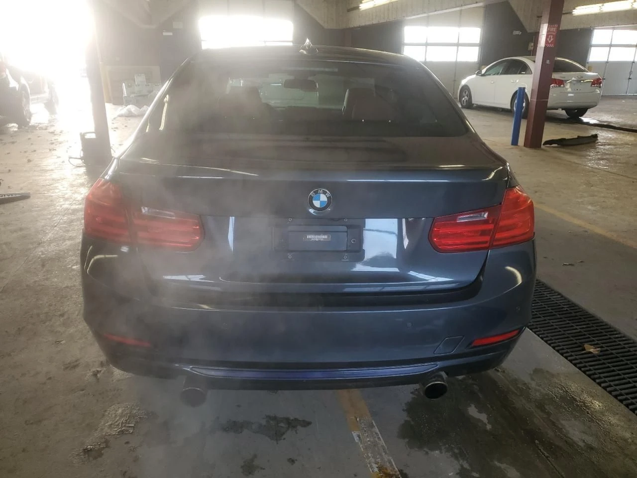 BMW 335  - изображение 6