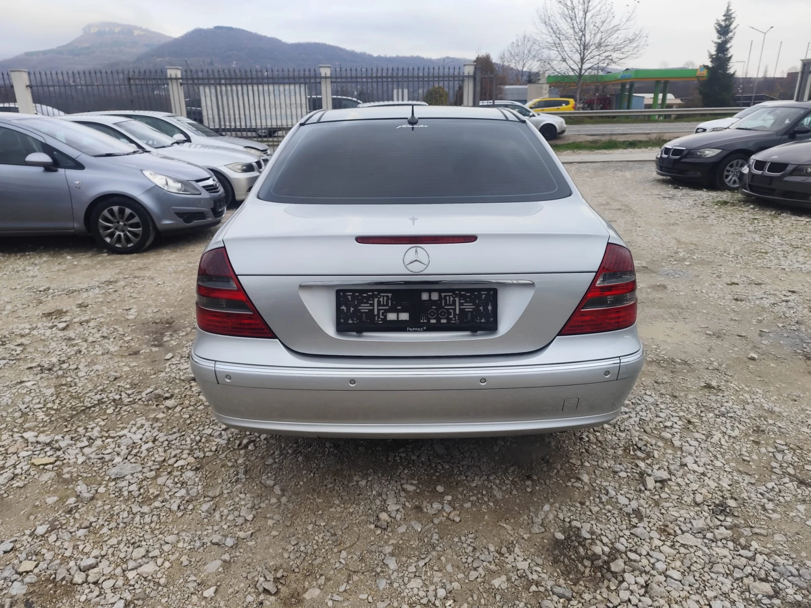 Mercedes-Benz E 270 2.7 дизел  - изображение 6