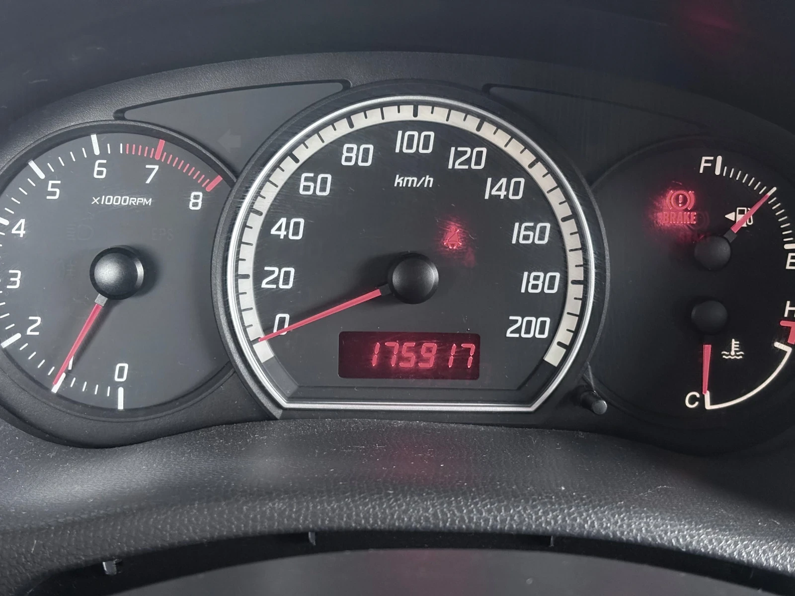 Suzuki Swift  - изображение 2