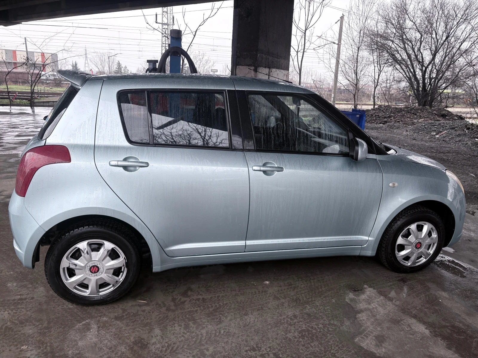 Suzuki Swift  - изображение 5