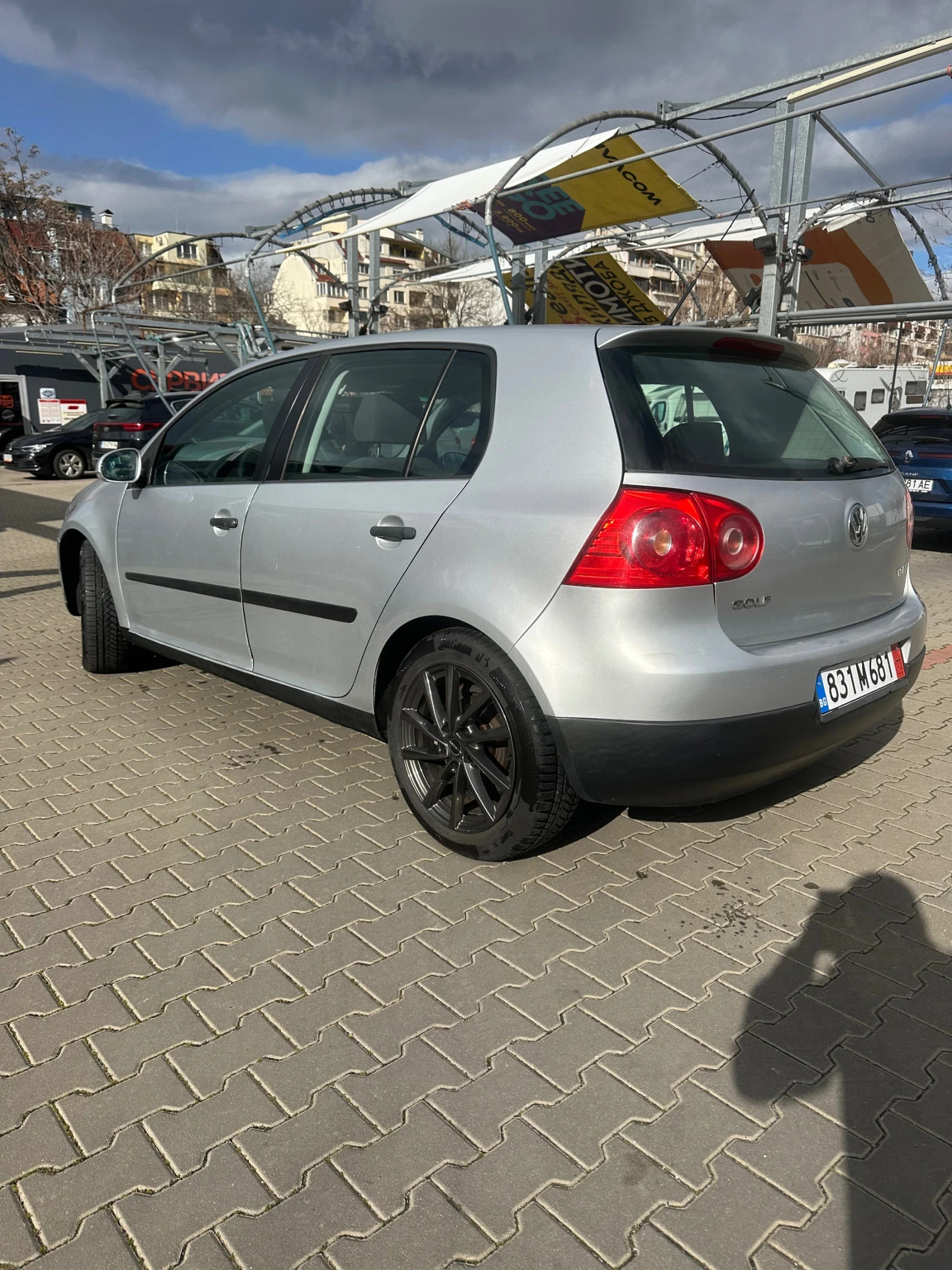 VW Golf 1.6 FSI NAVI , снимка 4 - Автомобили и джипове - 54082392