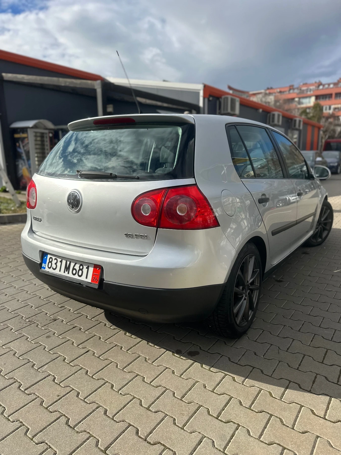 VW Golf 1.6 FSI NAVI , снимка 2 - Автомобили и джипове - 54082392