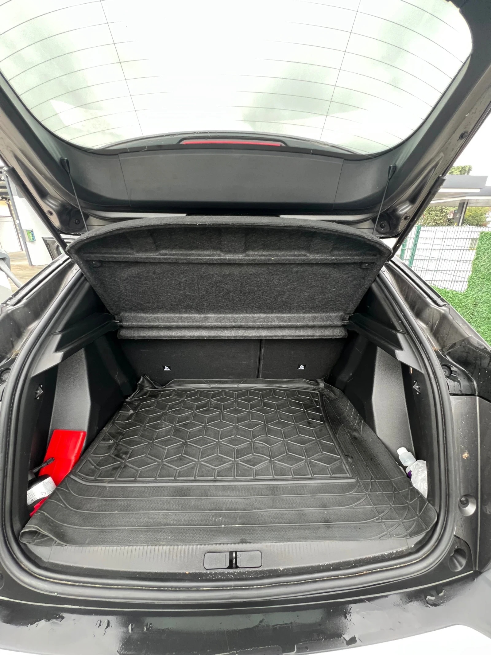 Peugeot 2008, снимка 6 - Автомобили и джипове - 54461419