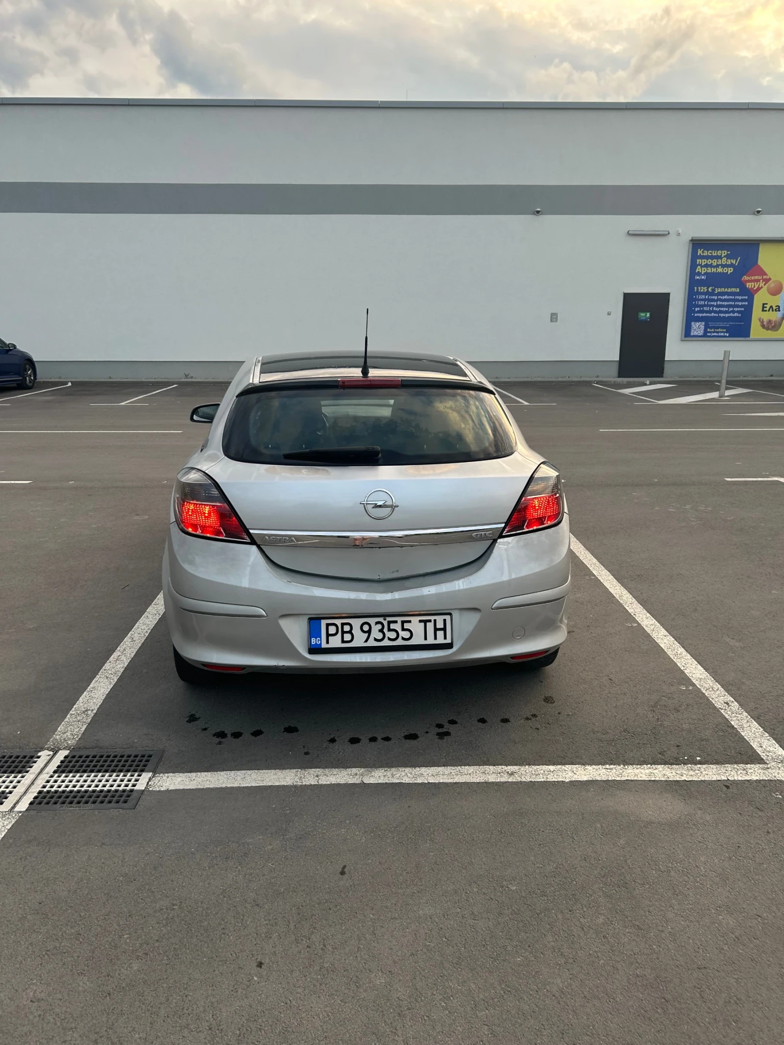 Opel Astra, снимка 5 - Автомобили и джипове - 54495615