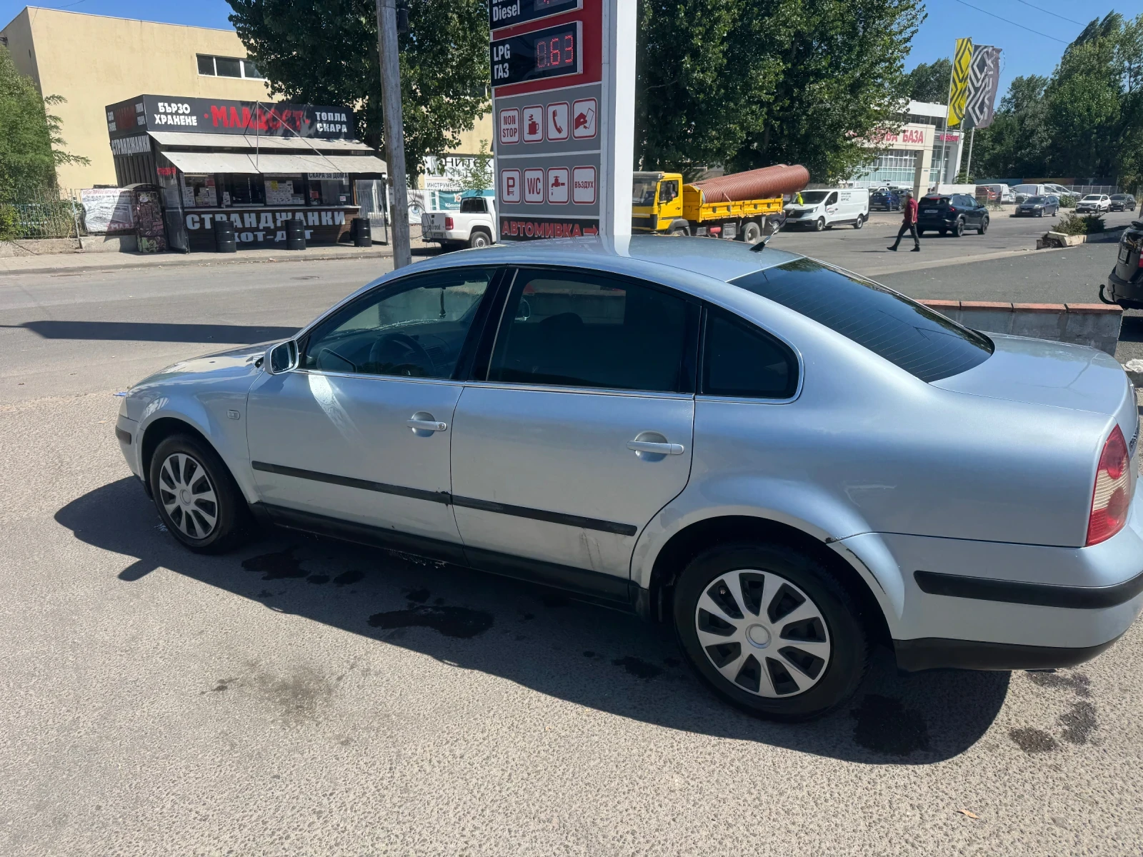 VW Passat 2.0 i B5.5, снимка 6 - Автомобили и джипове - 55888479