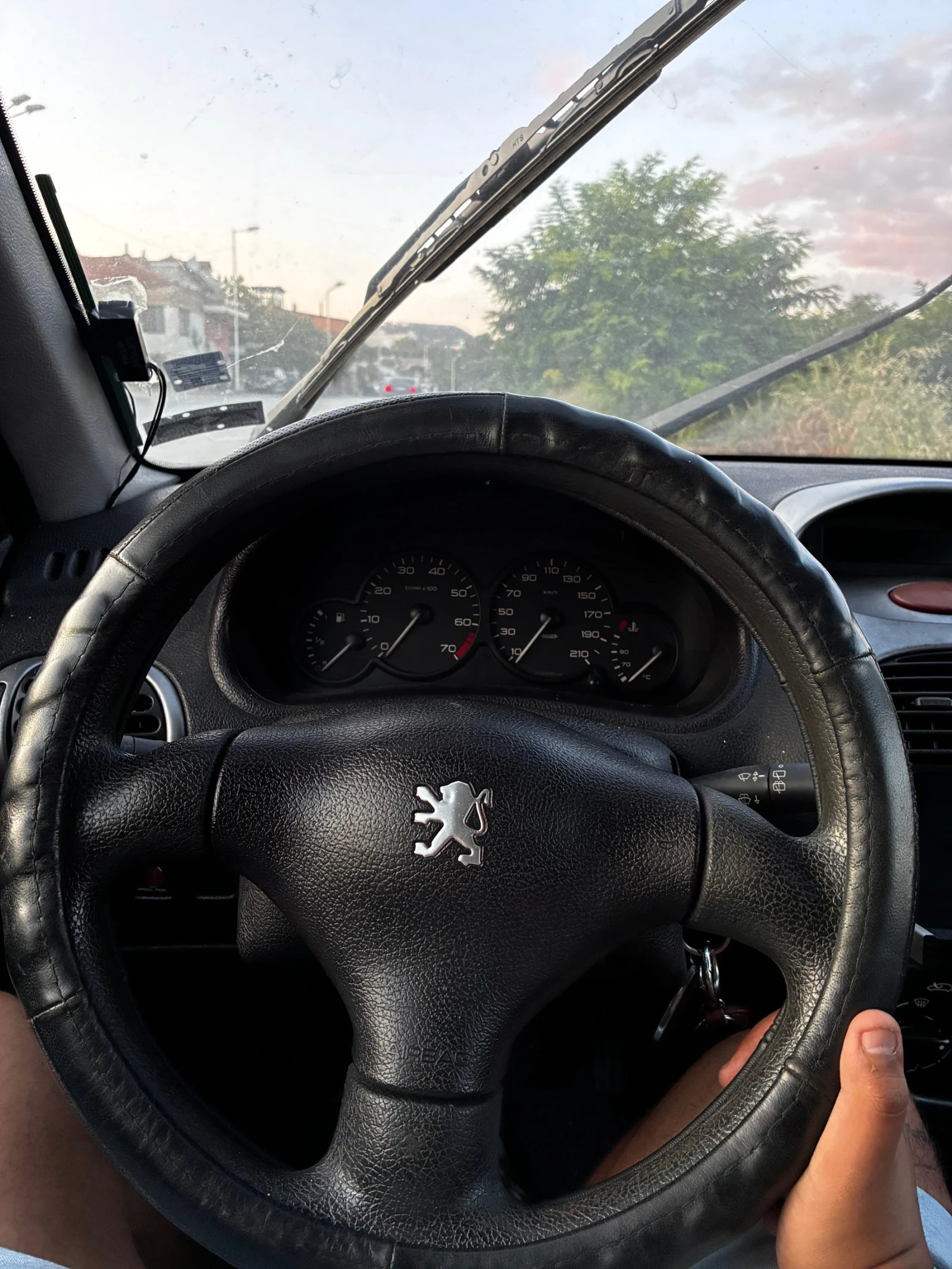 Peugeot 206, снимка 6 - Автомобили и джипове - 55892395
