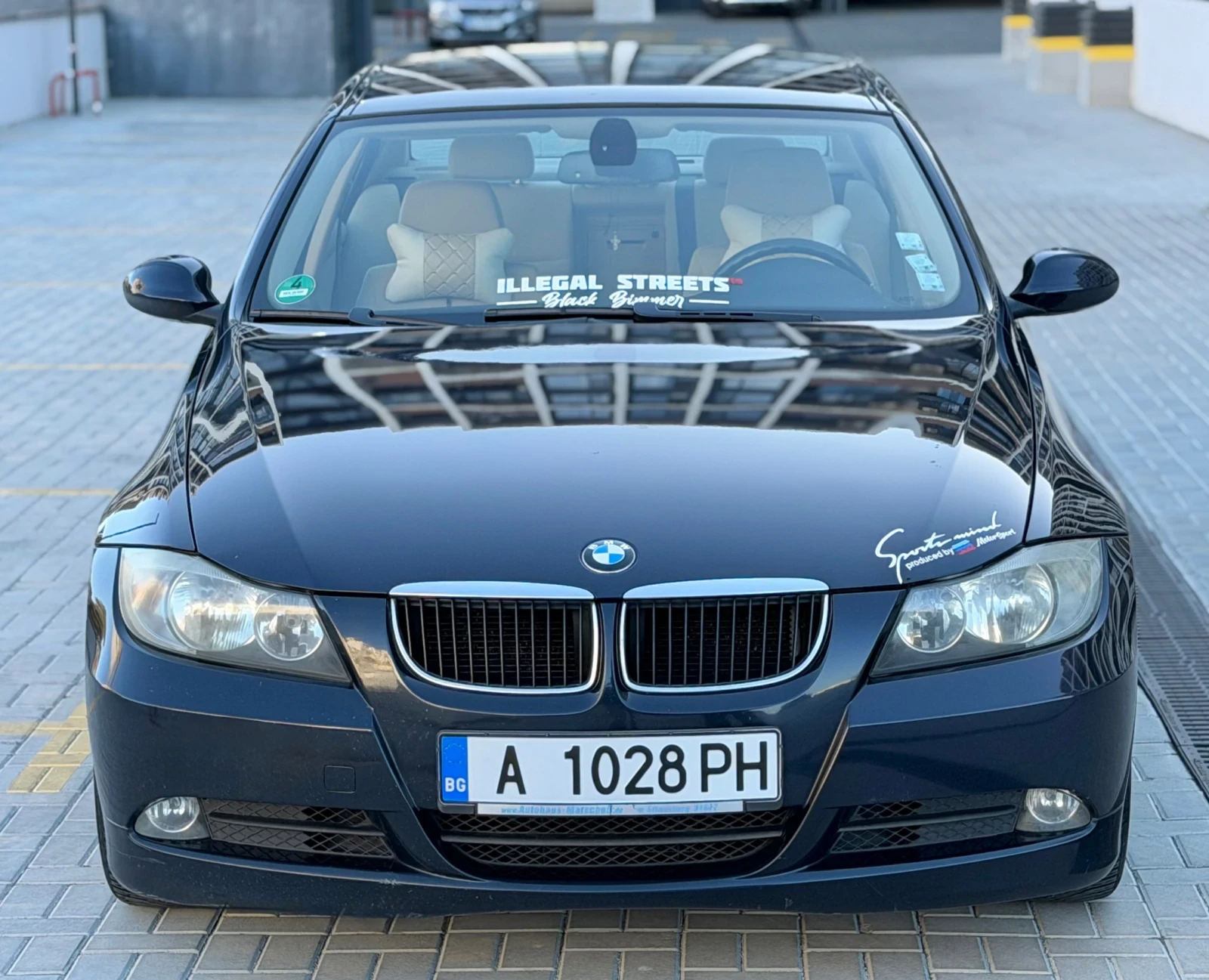 BMW 320 I 2008г Автоматик, снимка 2 - Автомобили и джипове - 56012320