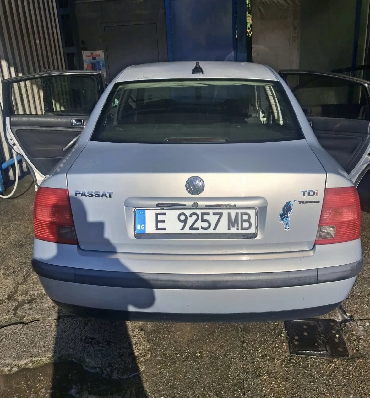VW Passat, снимка 2 - Автомобили и джипове - 56056947