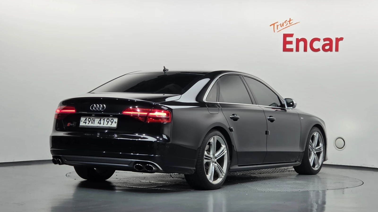 Audi S8 MATRIX* DIS* МАСАЖ* ОБДУХ* HUD* B&O* 360* ALCANTAR, снимка 3 - Автомобили и джипове - 56180468