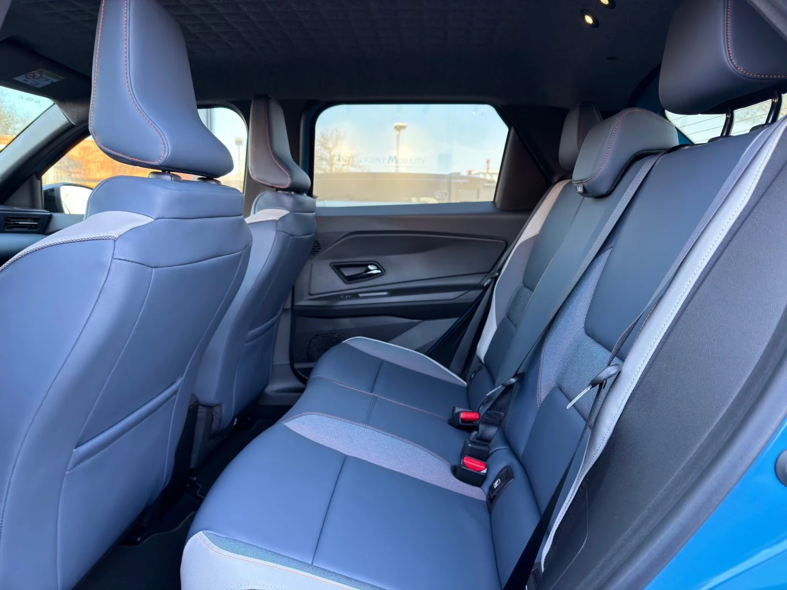Nissan Micra 52kwh/150HP/EVOLVE/416km/NAVI/CAM/976z | Mobile.bg � ����������� 12