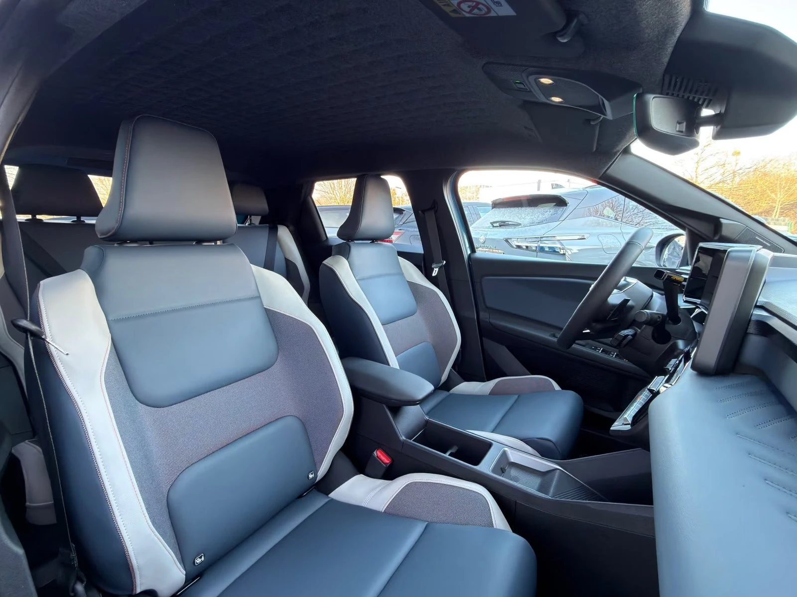 Nissan Micra 52kwh/150HP/EVOLVE/416km/NAVI/CAM/976z | Mobile.bg � ����������� 11