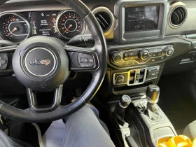 Jeep Gladiator  Sport S /CAMERA/ПОДГРЕВИ , снимка 9