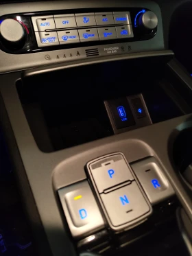 Hyundai Kona 64KWh/Blue link/3 ФАЗНА/SOH100%/Термопомпа/HEADUP - 15950 € / 31195.49 лв. - 60405528 12