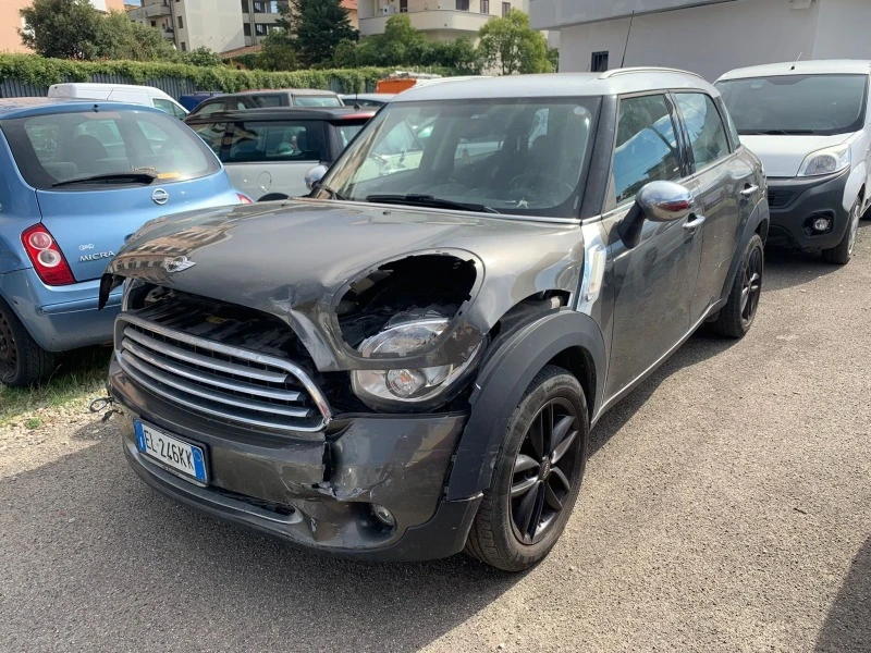 Mini Countryman 1.6D, снимка 3 - Автомобили и джипове - 46377109