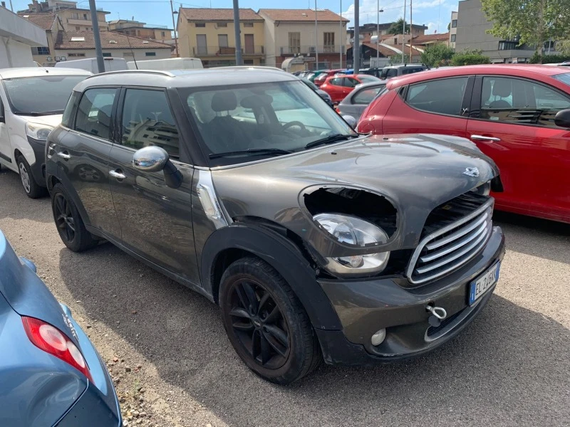 Mini Countryman 1.6D, снимка 1 - Автомобили и джипове - 46377109