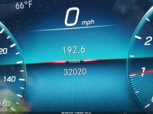 Mercedes-Benz GLA 250 4MATIC, снимка 12 - Автомобили и джипове - 53380110