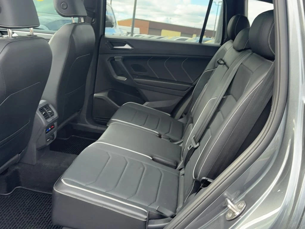 VW Tiguan * Highline R Line * CARFAX *    | Mobile.bg   10