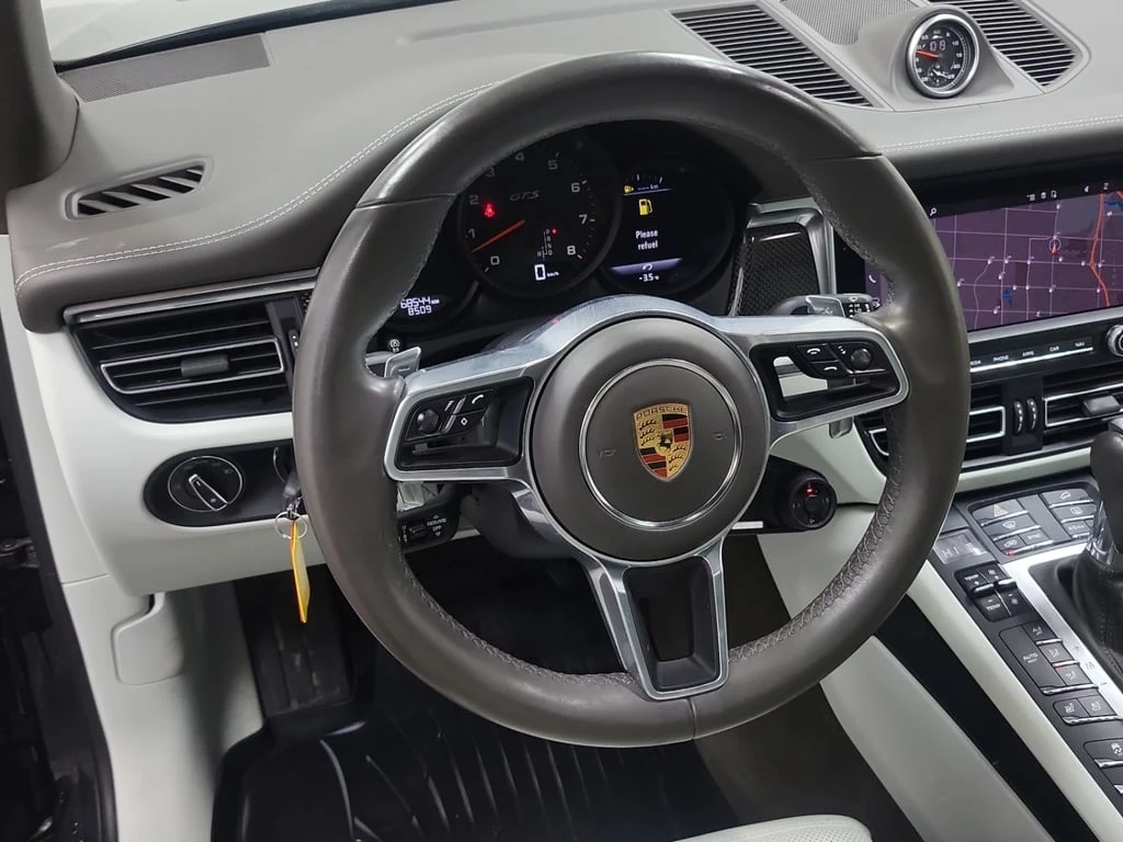 Porsche Macan * GTS * CARFAX * БЕЗ ПЪРВОНАЧАЛНА ВНОСКА - изображение 9