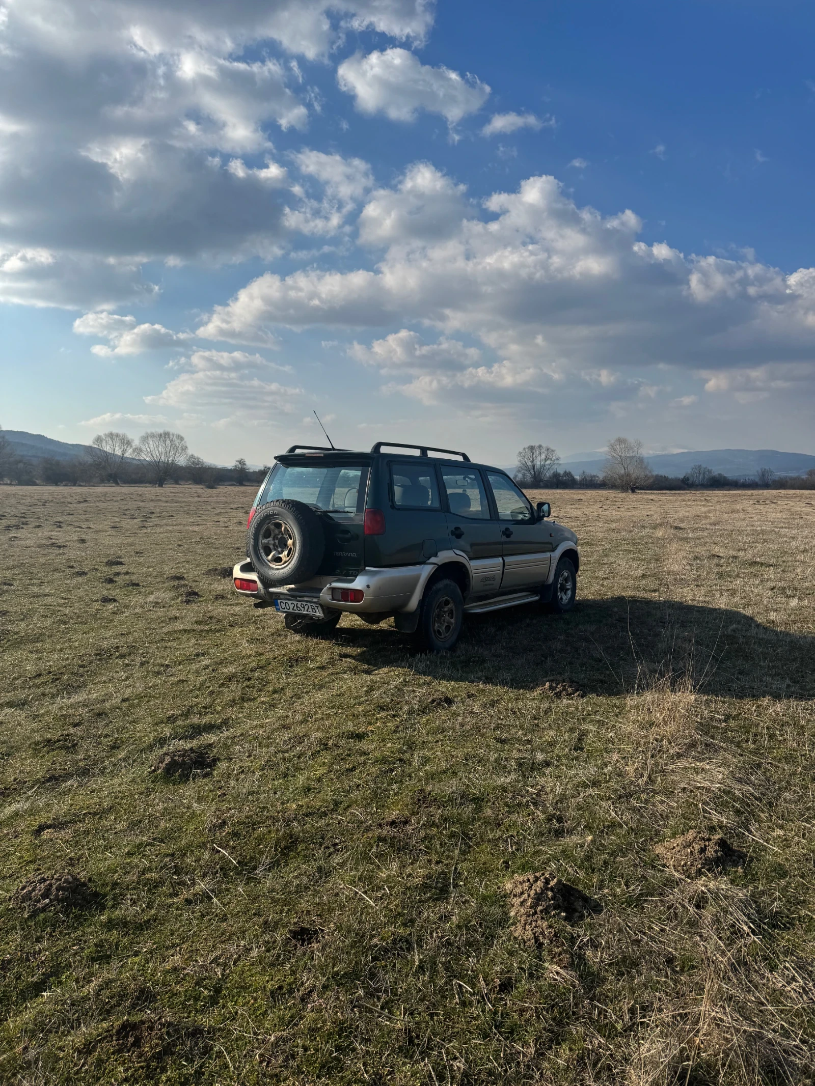 Nissan Terrano, снимка 3 - Автомобили и джипове - 53818004