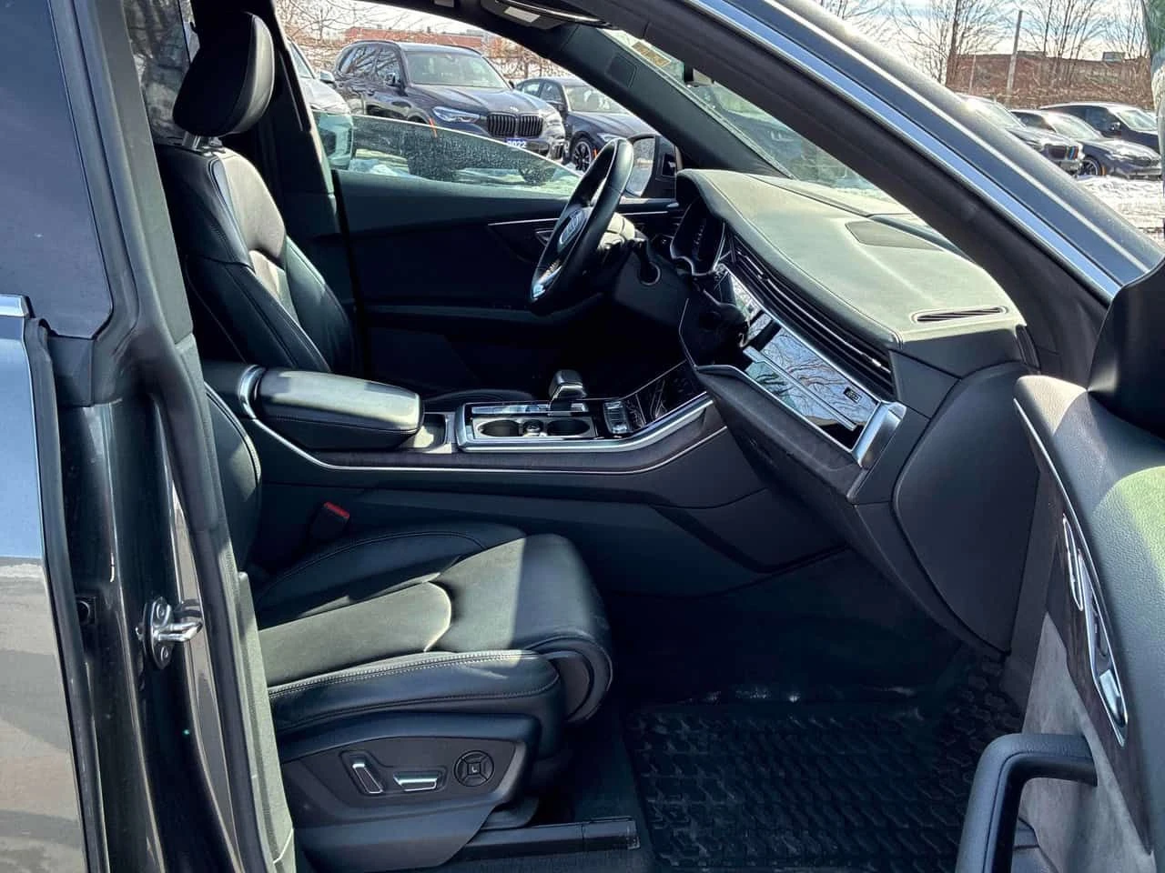 Audi Q8 * Technik * CARFAX * ���� �� �� | Mobile.bg � ����������� 16