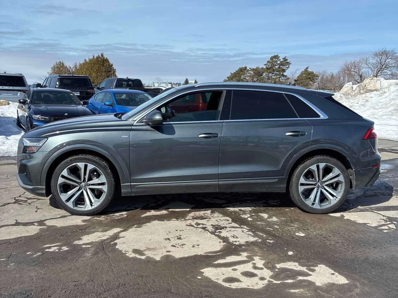 Audi Q8 * Technik * CARFAX * ���� �� �� | Mobile.bg � ����������� 2