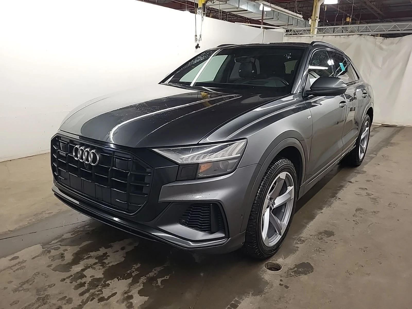 Audi Q8 Technik* S-line* Distronic* 360View* B&O* HUD* Мас, снимка 1 - Автомобили и джипове - 54055475