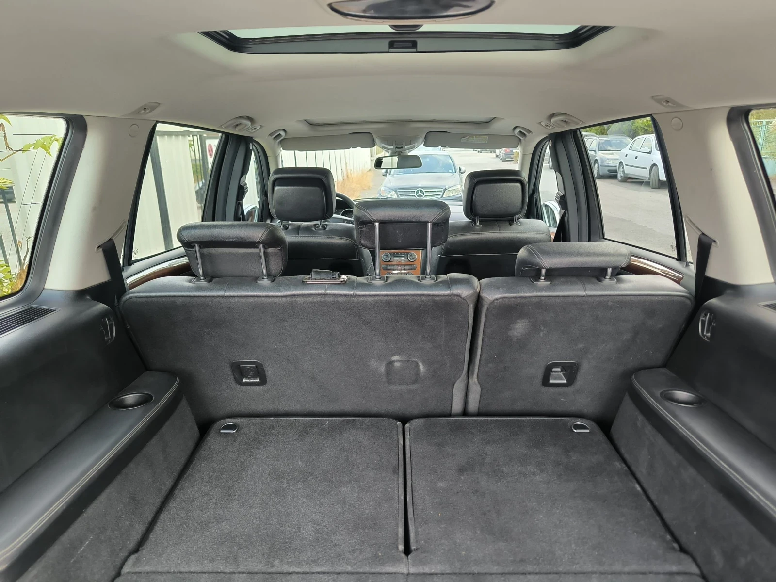 Mercedes-Benz GL 320, снимка 8 - Автомобили и джипове - 54318269