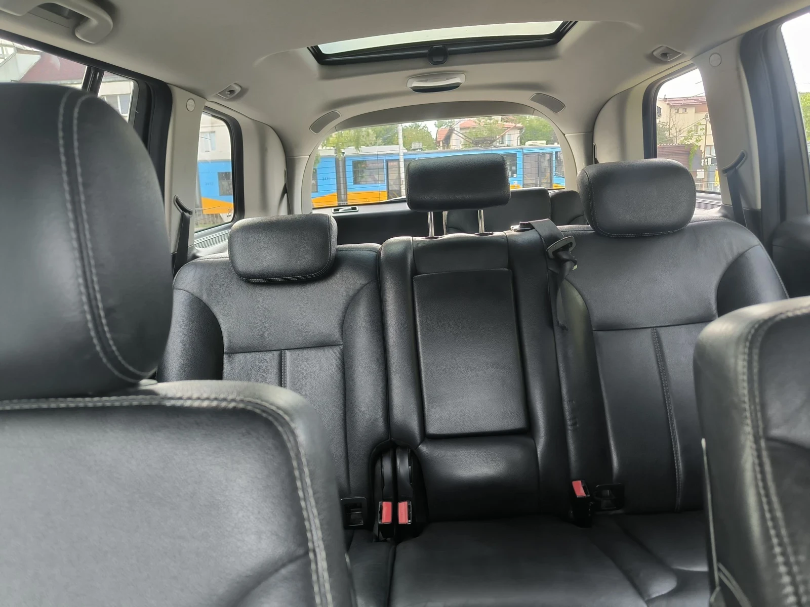 Mercedes-Benz GL 320, снимка 3 - Автомобили и джипове - 54318269