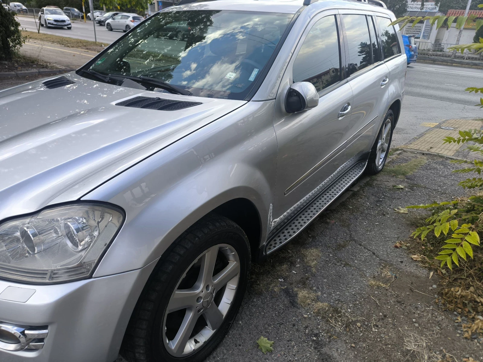 Mercedes-Benz GL 320, снимка 9 - Автомобили и джипове - 54318269