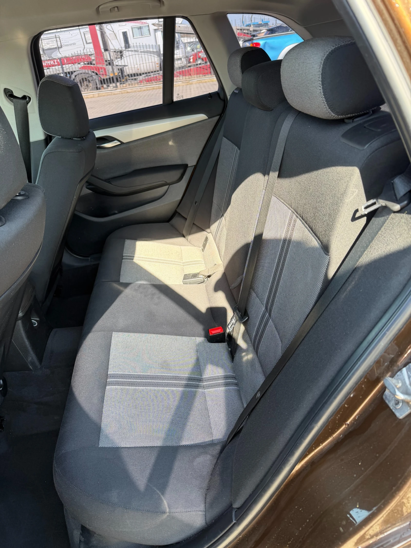 BMW X1 2.3D XDRIVE AVTOMAT/NAVI EURO 5 | Mobile.bg � ����������� 10