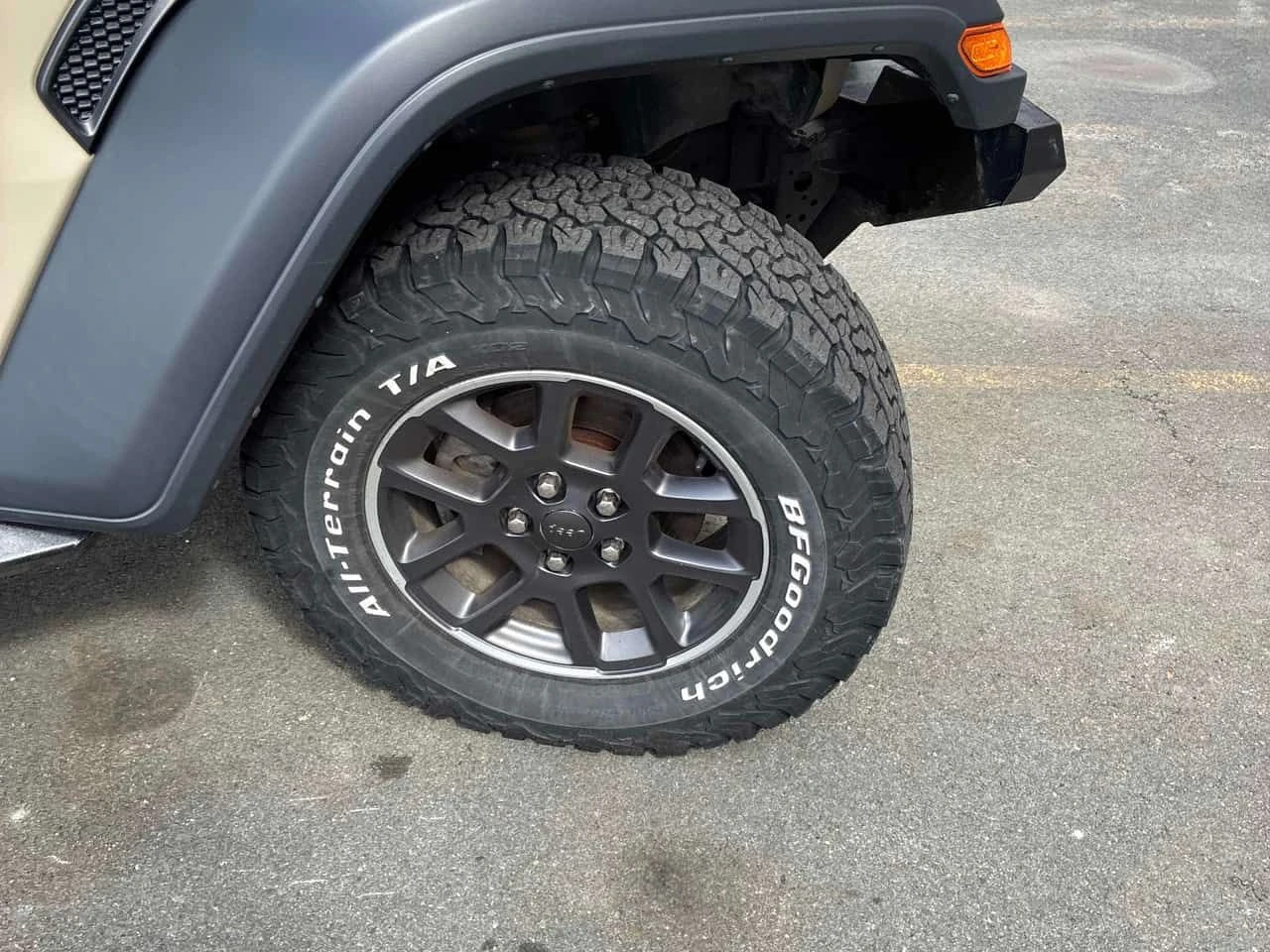 Jeep Gladiator  Sport S /CAMERA/ПОДГРЕВИ , снимка 7 - Автомобили и джипове - 54562511