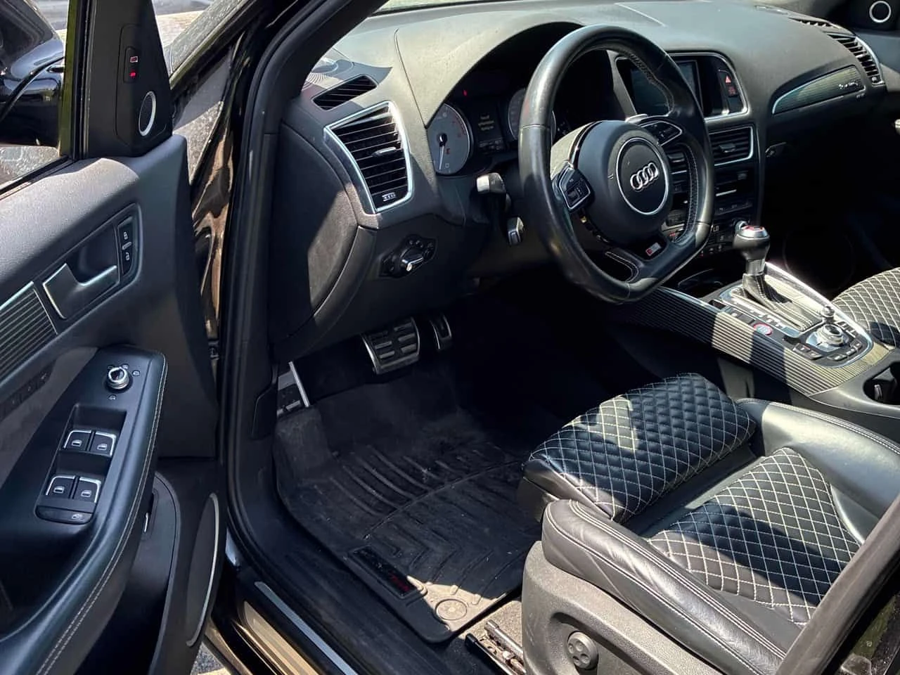 Audi SQ5 * 3.0T Technik * CARFAX * ЦЕНА ДО БГ, снимка 10 - Автомобили и джипове - 54669151