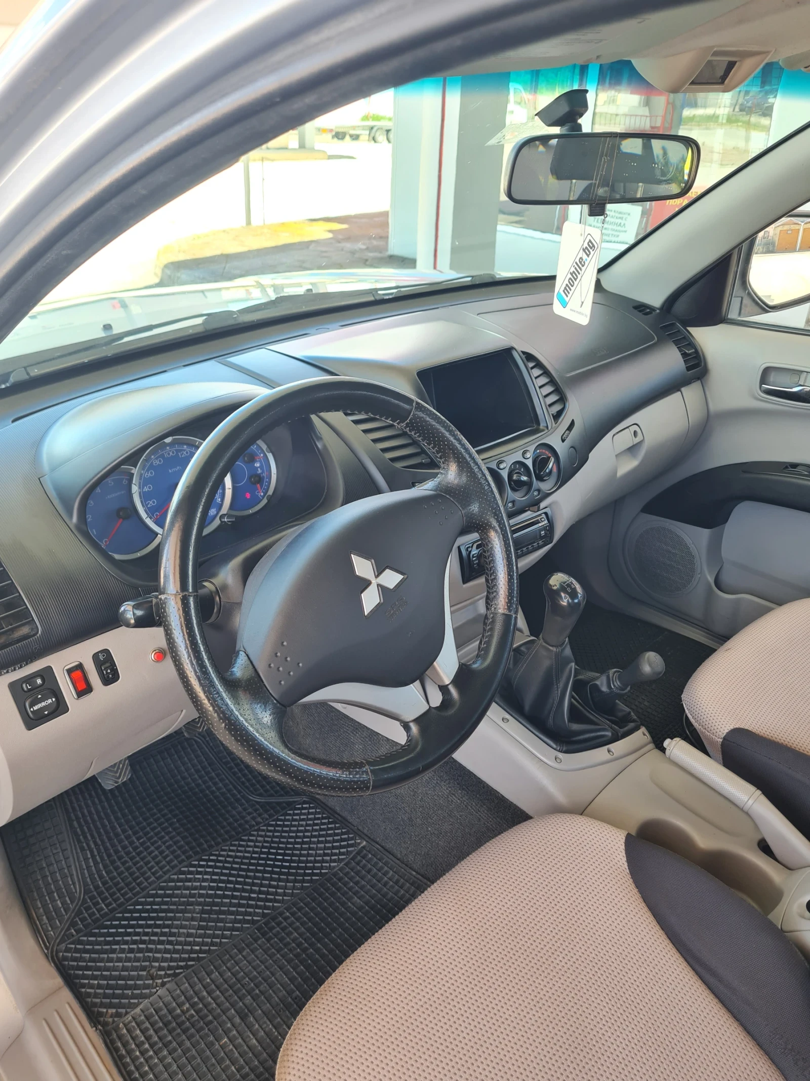 Mitsubishi L200 2.5 DI-D 4х4 136к.с. , снимка 7 - Автомобили и джипове - 54969906