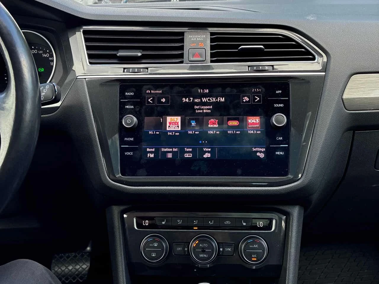 VW Tiguan * Comfortline * ГЛАВНО ПРЕДСТАВИТЕЛСТВО* , снимка 9 - Автомобили и джипове - 54995992