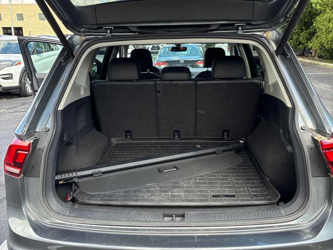 VW Tiguan * Comfortline * ГЛАВНО ПРЕДСТАВИТЕЛСТВО* , снимка 11 - Автомобили и джипове - 54995992